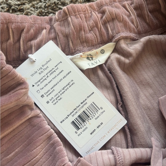 Tavi Ribbed Lounge Set - Picture 3 of 9